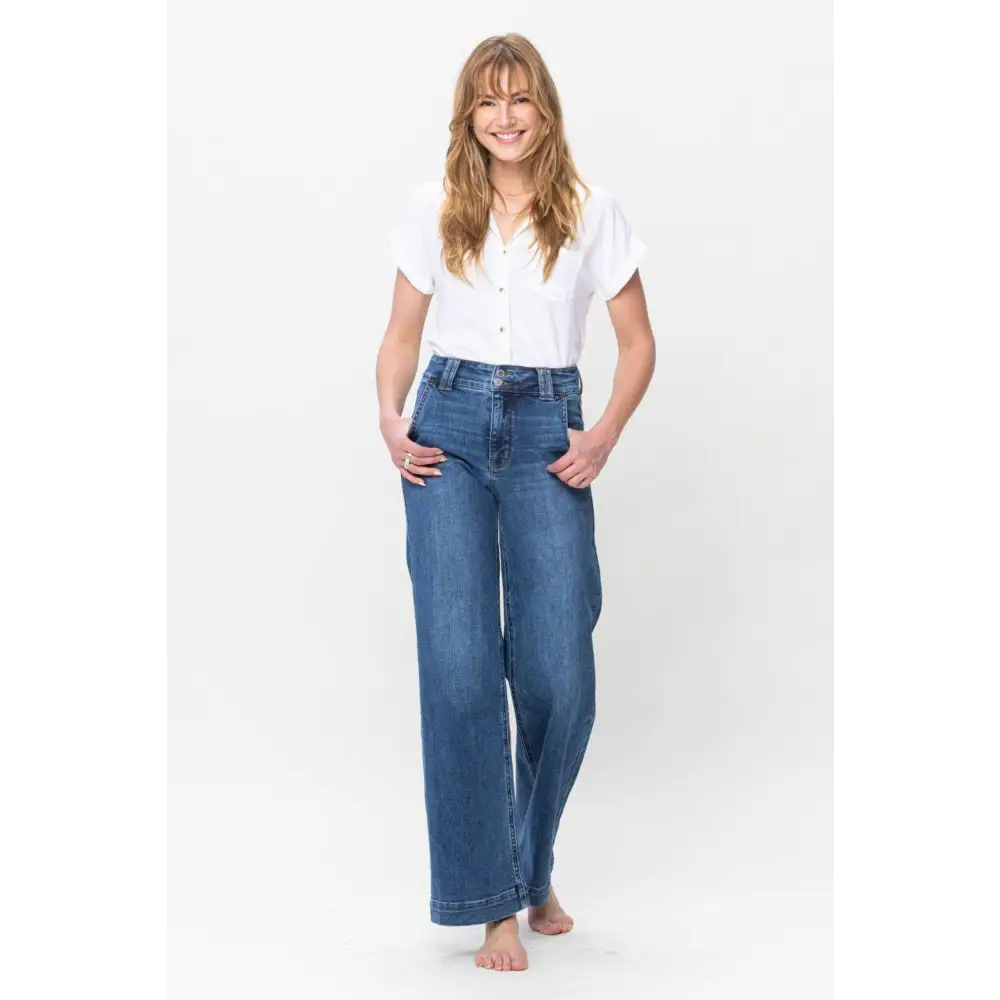 Stylish Judy Blue Double Button Wide Leg Jeans for Trendy Looks