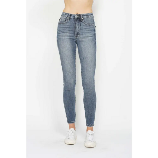 Judy Blue Full Size Tummy Control Contrast Wash Skinny Jeans - CM Fashion