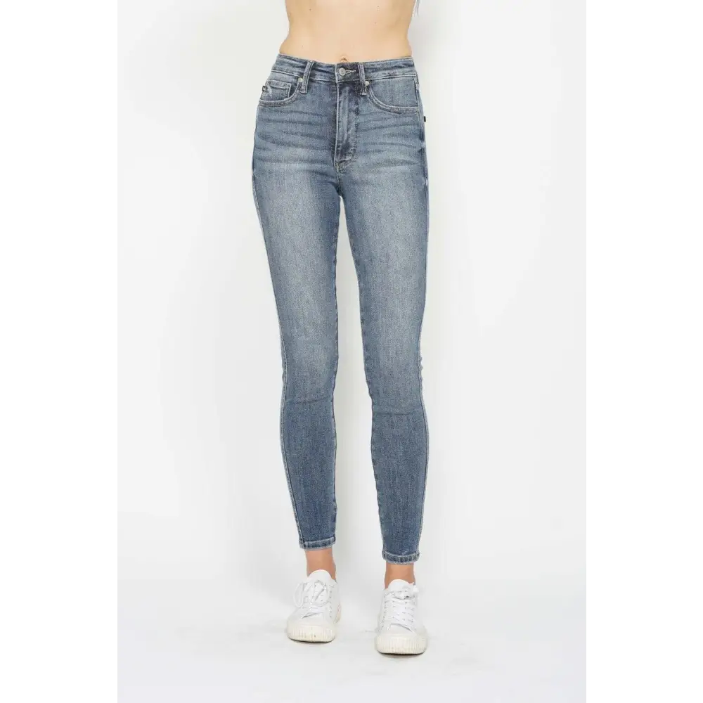 Judy Blue Tummy Control Contrast Wash Skinny Jeans