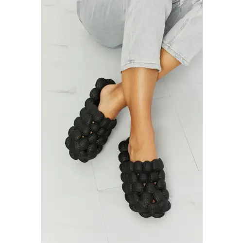 NOOK JOI Laid Back Bubble Slides in Black - CM Fashion