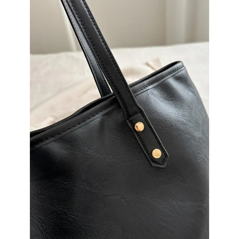 Stylish Black Leather Medium Shoulder Bag for Everyday Elegance