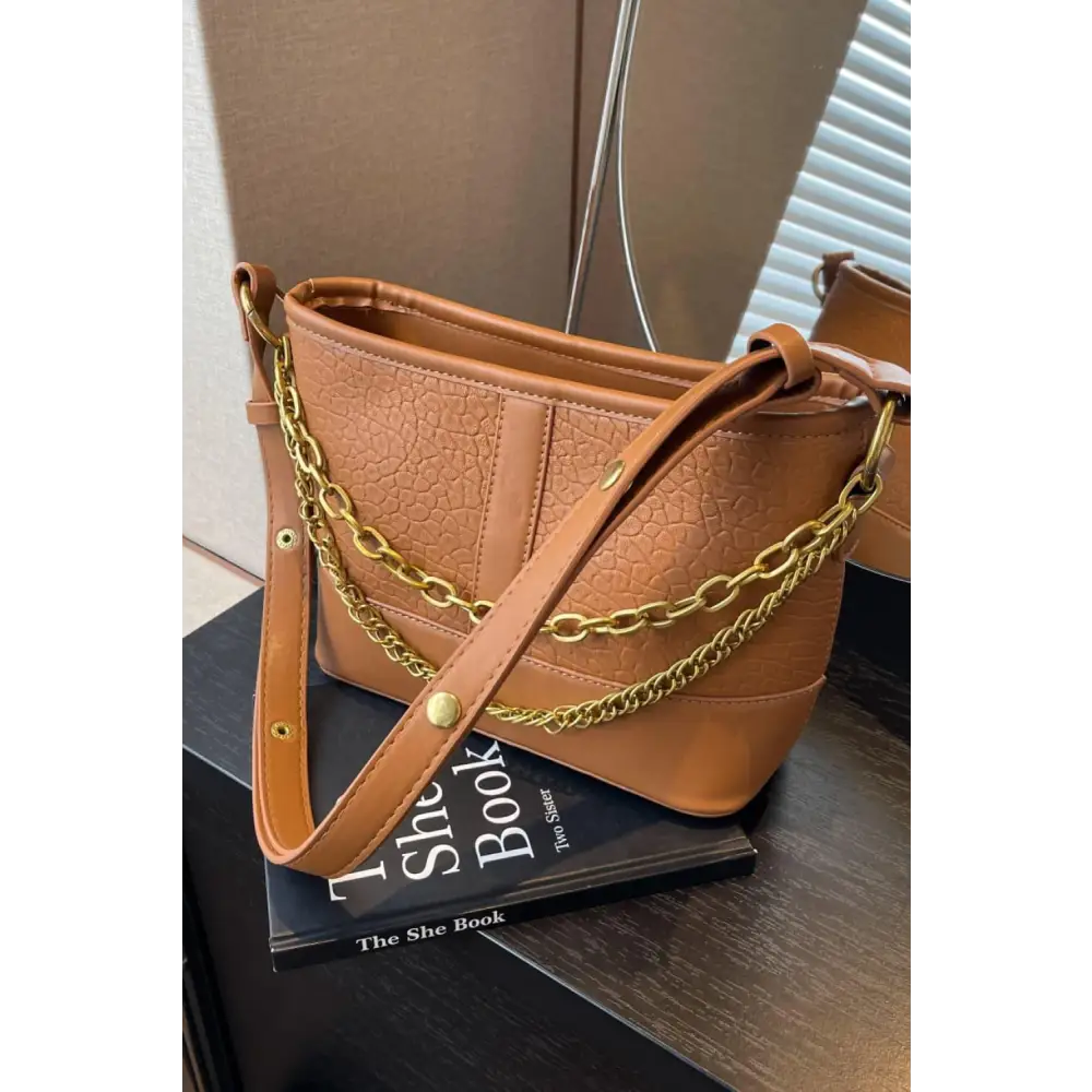 Luxe Brown Leather Shoulder Bag with Elegant Gold Chain Detail