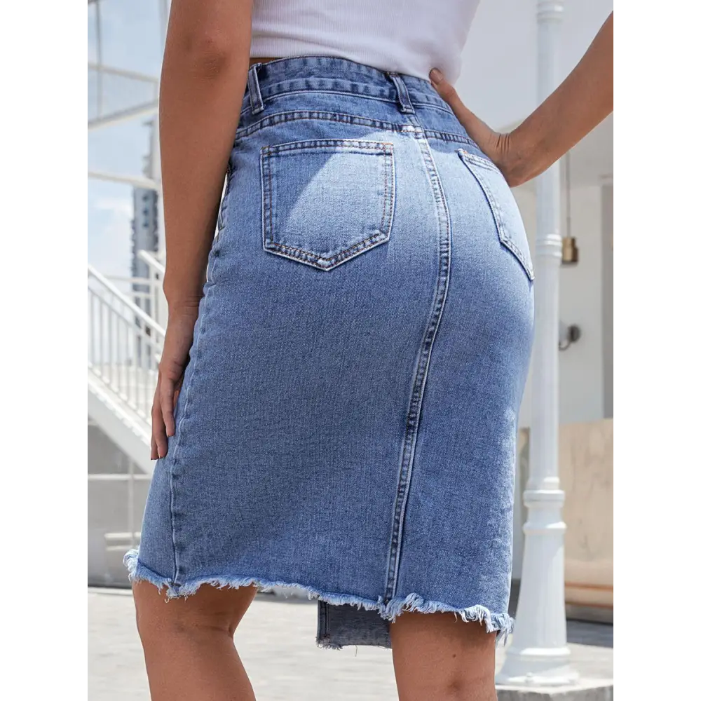 Stylish Raw Hem Slit Denim Skirt for Trendy Summer Looks