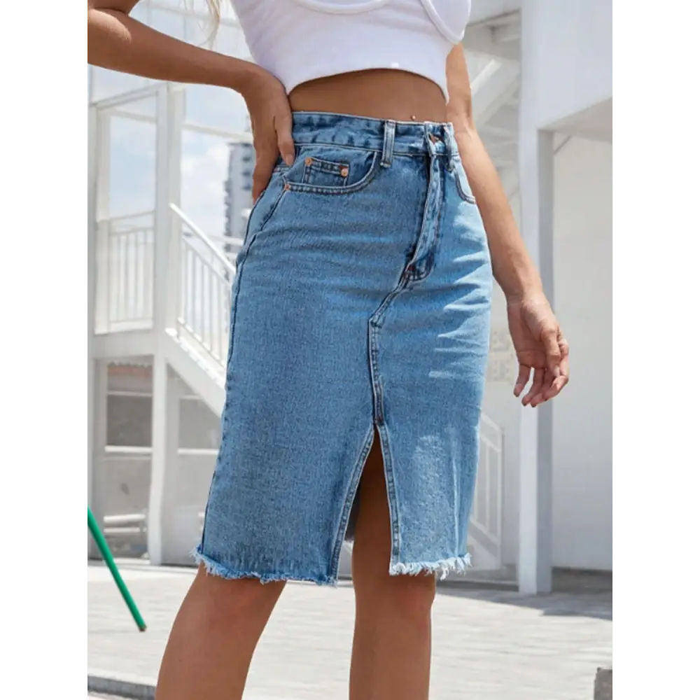 Stylish Raw Hem Slit Denim Skirt for Trendy Summer Looks