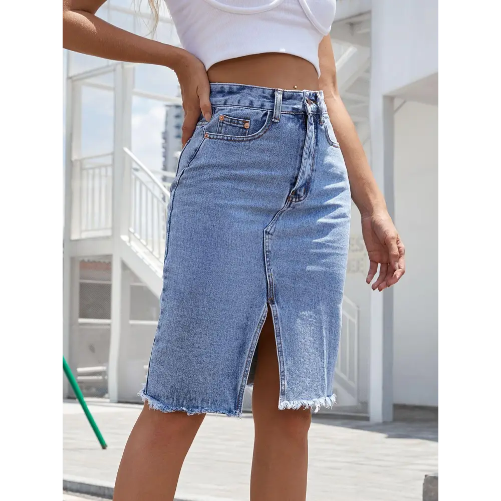 Stylish Raw Hem Slit Denim Skirt for Trendy Summer Looks