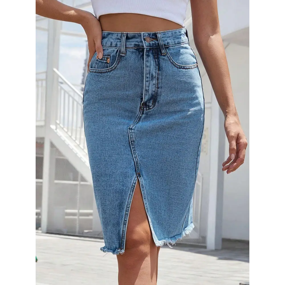 Stylish Raw Hem Slit Denim Skirt for Trendy Summer Looks