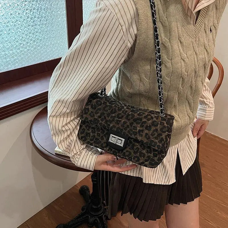 Dazzling Dawnlight Rhombus Twist-Lock Shoulder Bag