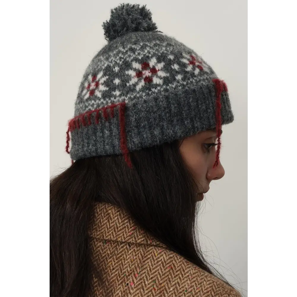 Seam Trim Geometric Knit Hat