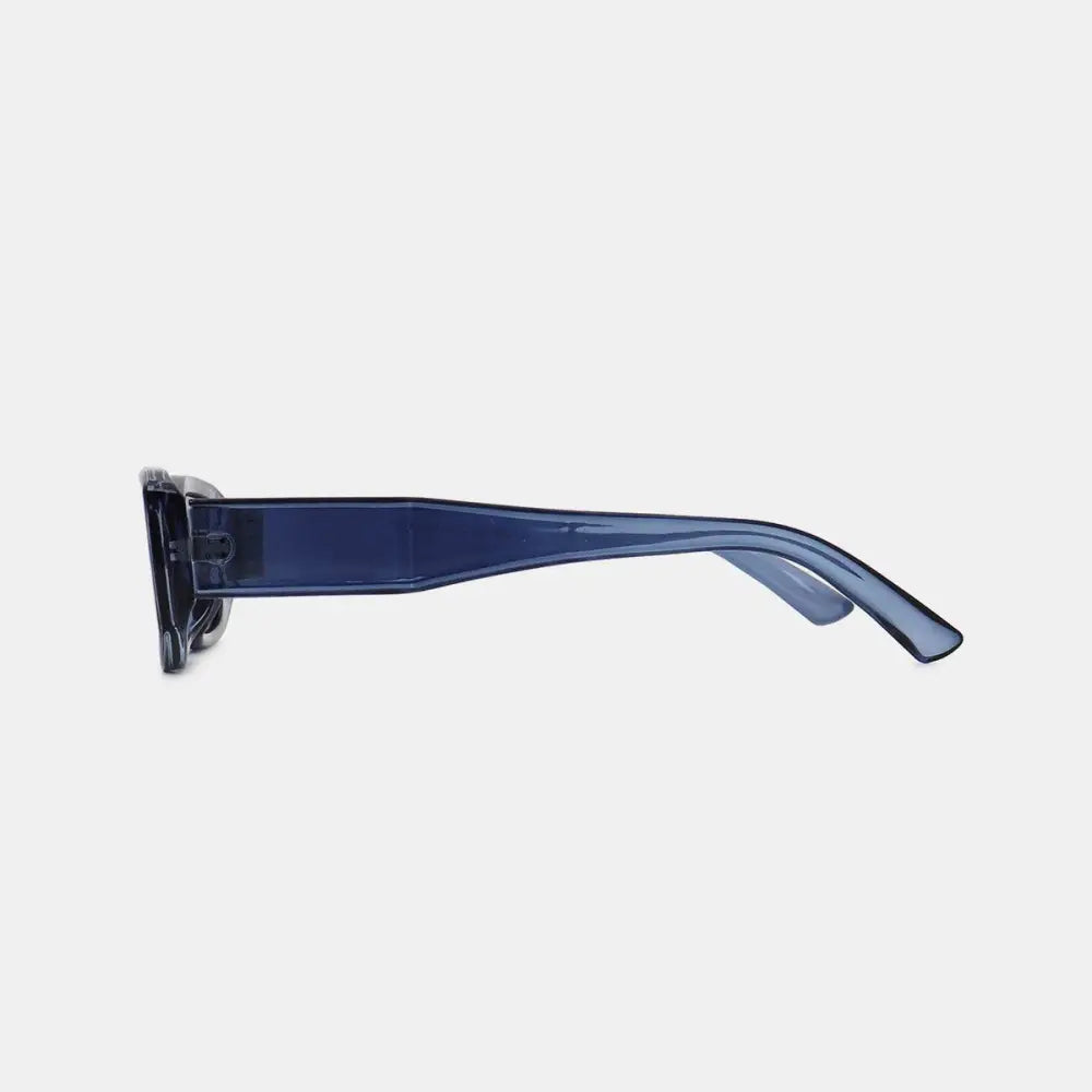 Sleek Black Polycarbonate Frame Rectangle Sunglasses for Effortless Style