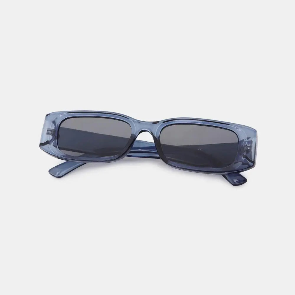 Sleek Black Polycarbonate Frame Rectangle Sunglasses for Effortless Style