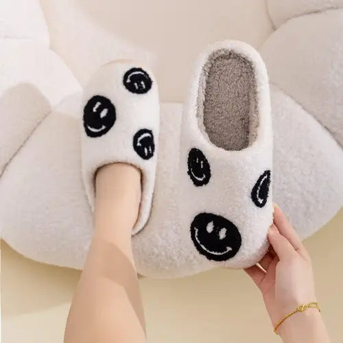 Melody Smiley Face Slippers - CM Fashion