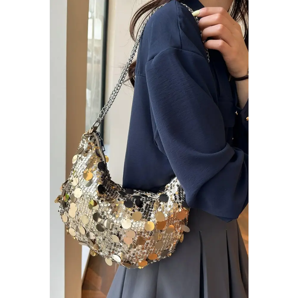 Sparkle in Style with Yeppi Sequin Chain Crossbody Bags