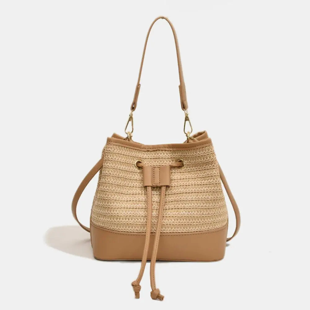 Chic Straw Braided Shoulder Bag for Summer Adventures