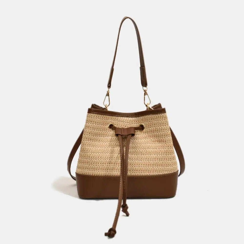 Chic Straw Braided Shoulder Bag for Summer Adventures