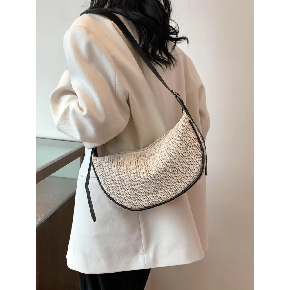 Chic Straw Weave Adjustable Strap Shoulder Bag for Summer Adventures