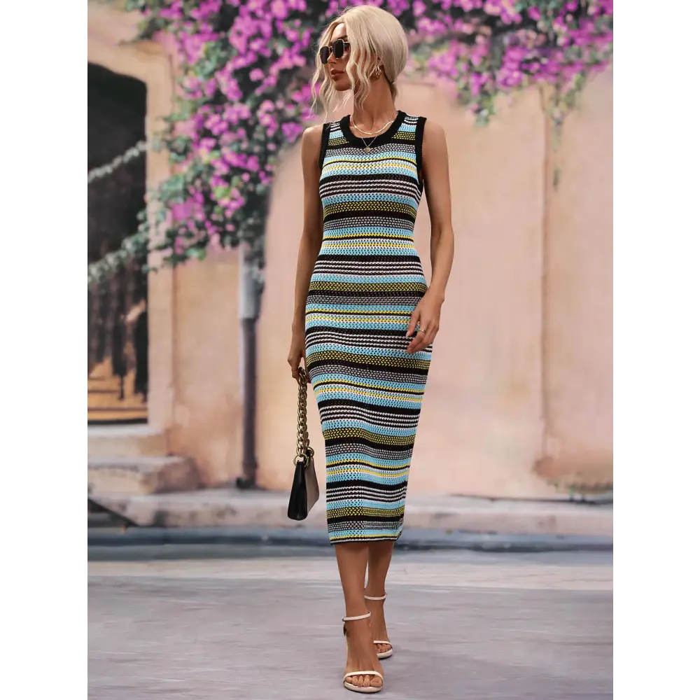 Chic Striped Round Neck Sleeveless Midi Dress for Beach Days