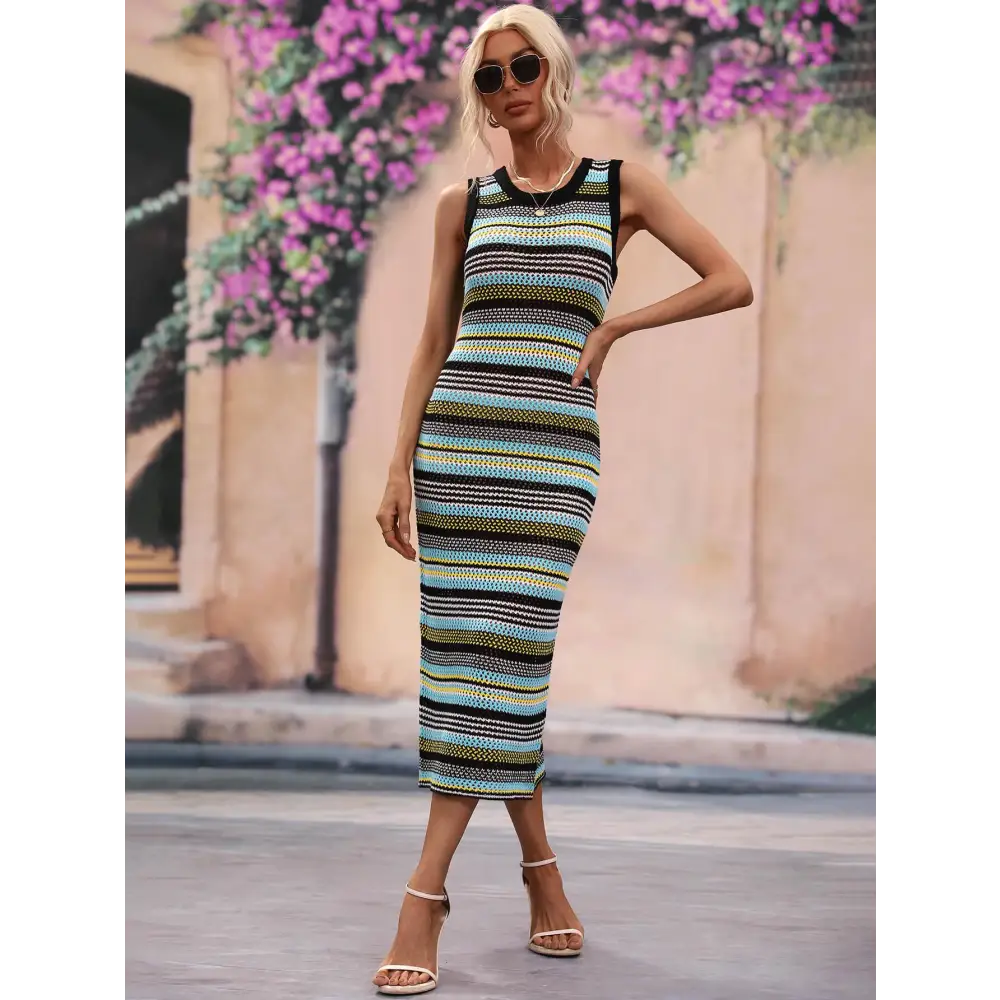 Chic Striped Round Neck Sleeveless Midi Dress for Beach Days