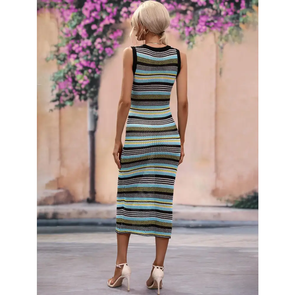 Chic Striped Round Neck Sleeveless Midi Dress for Beach Days