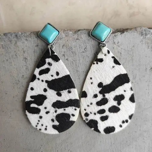 Teardrop Earrings Elegance