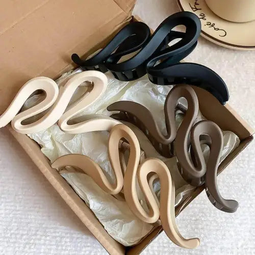 Stunning Bailey Alloy Acrylic Hair Claw Clip