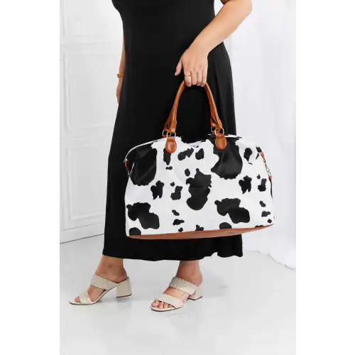 Stylish Animal Print Plush Weekender - Perfect for Trendy Travelers