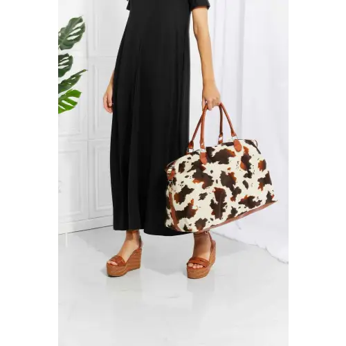 Stylish Animal Print Plush Weekender - Perfect for Trendy Travelers