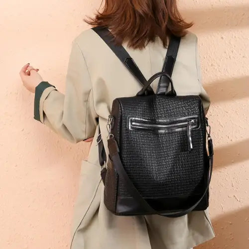 Stylish Black Leather Backpack Bag for Urban Adventurers