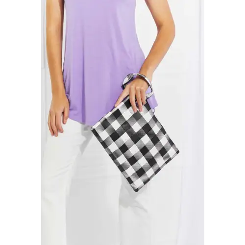 Stylish Black and  White Printed Wristlet Clutch - Everyday Chic