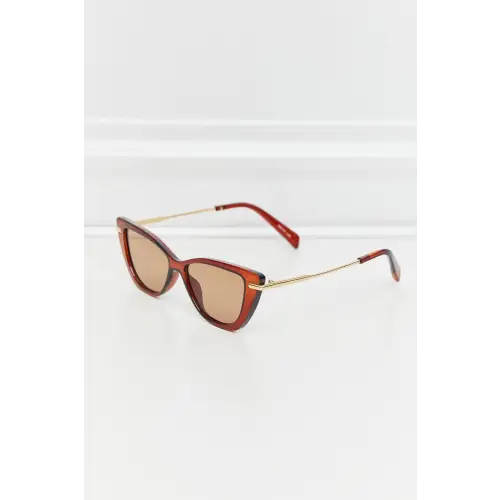 Stylish Cat-Eye Rim Sunglasses