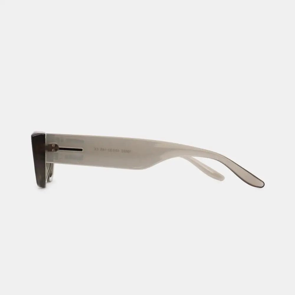 Stylish Gray Polycarbonate Frame Rectangle Sunglasses for Effortless Cool