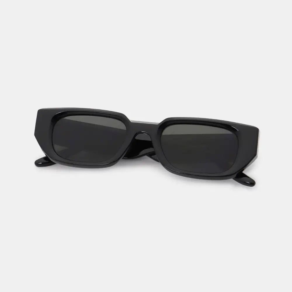 Stylish Gray Polycarbonate Frame Rectangle Sunglasses for Effortless Cool