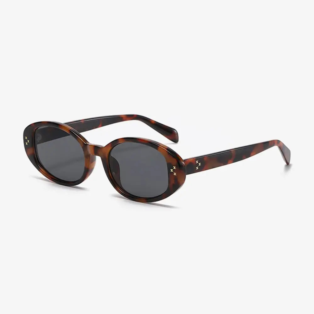 Stylish Tortoiseshell Oval Sunglasses with Polycarbonate Frame