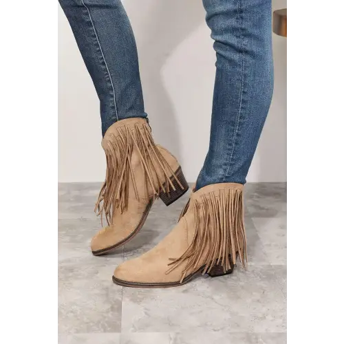 Stylish Women's Fringe Cowboy Western Ankle Boots for Bold Looks