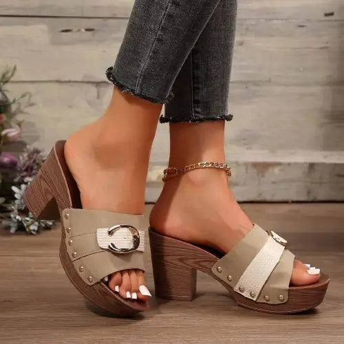 Yoma Buckle Trim Block Heel Sandals