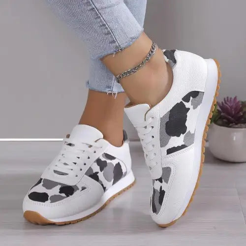 Stylish Yoma Tied Printed PU Leather Athletic Sneakers