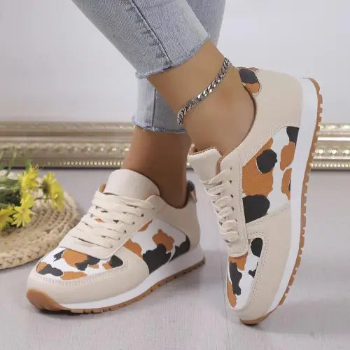 Stylish Yoma Tied Printed PU Leather Athletic Sneakers