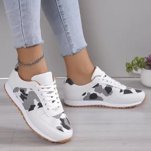 Stylish Yoma Tied Printed PU Leather Athletic Sneakers