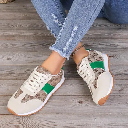 Stylish Zella Mode Contrast Round Toe Flat Sneakers for Everyday Chic