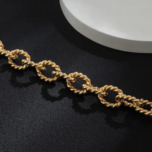 Trendy Exaggerated Punk Twist Gold Chain Necklace for Bold Style