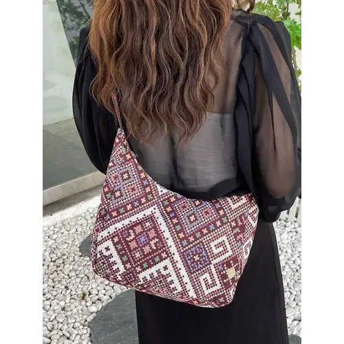 Trendy Geometric Crossbody Bags with Adjustable Straps for All Occasions