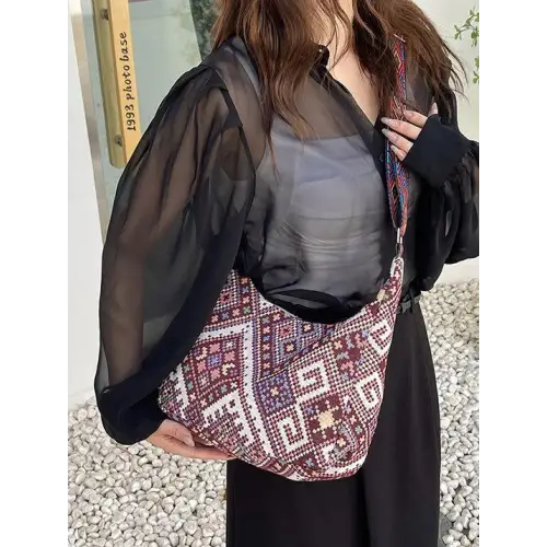 Trendy Geometric Crossbody Bags with Adjustable Straps for All Occasions