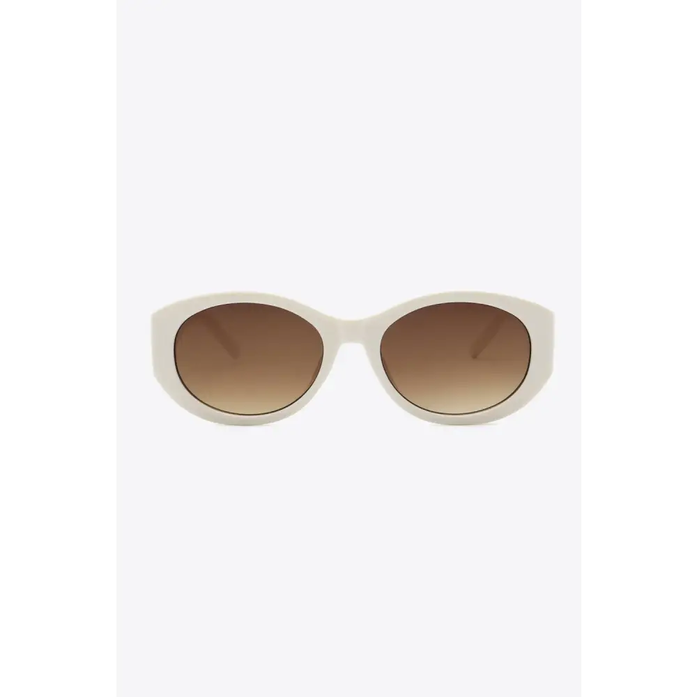 Trendy White Oval UV400 Polycarbonate Sunglasses for a Chic Look