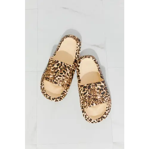 Unleash Your Wild Side with MMShoes Arms Open Toe Leopard Slides