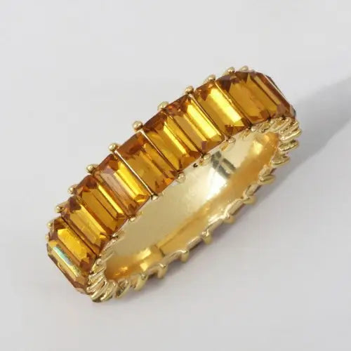 Vibrant 18K Round Gemstone Design Rings for a High-End Look