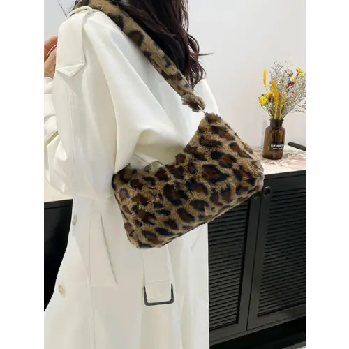 Wild Leopard Fluff Shoulder Bag Unleashes Fierce Style