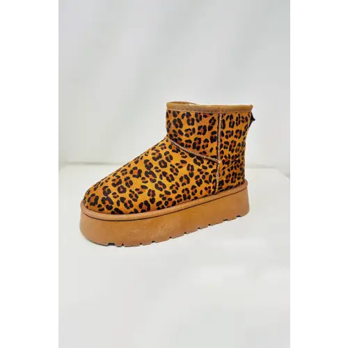 WiLDDiVA Thermal Furry Leopard Platform Booties